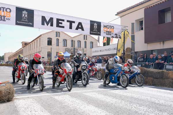 Ibi retoma las carreras de motos en su II Trofeo Villa de Ibi  