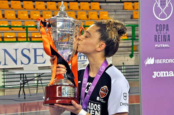 La ibense Elena García Martos, gana la Copa de la Reina de fútbol salacon el Pescados Rubén Burela de Lugo  